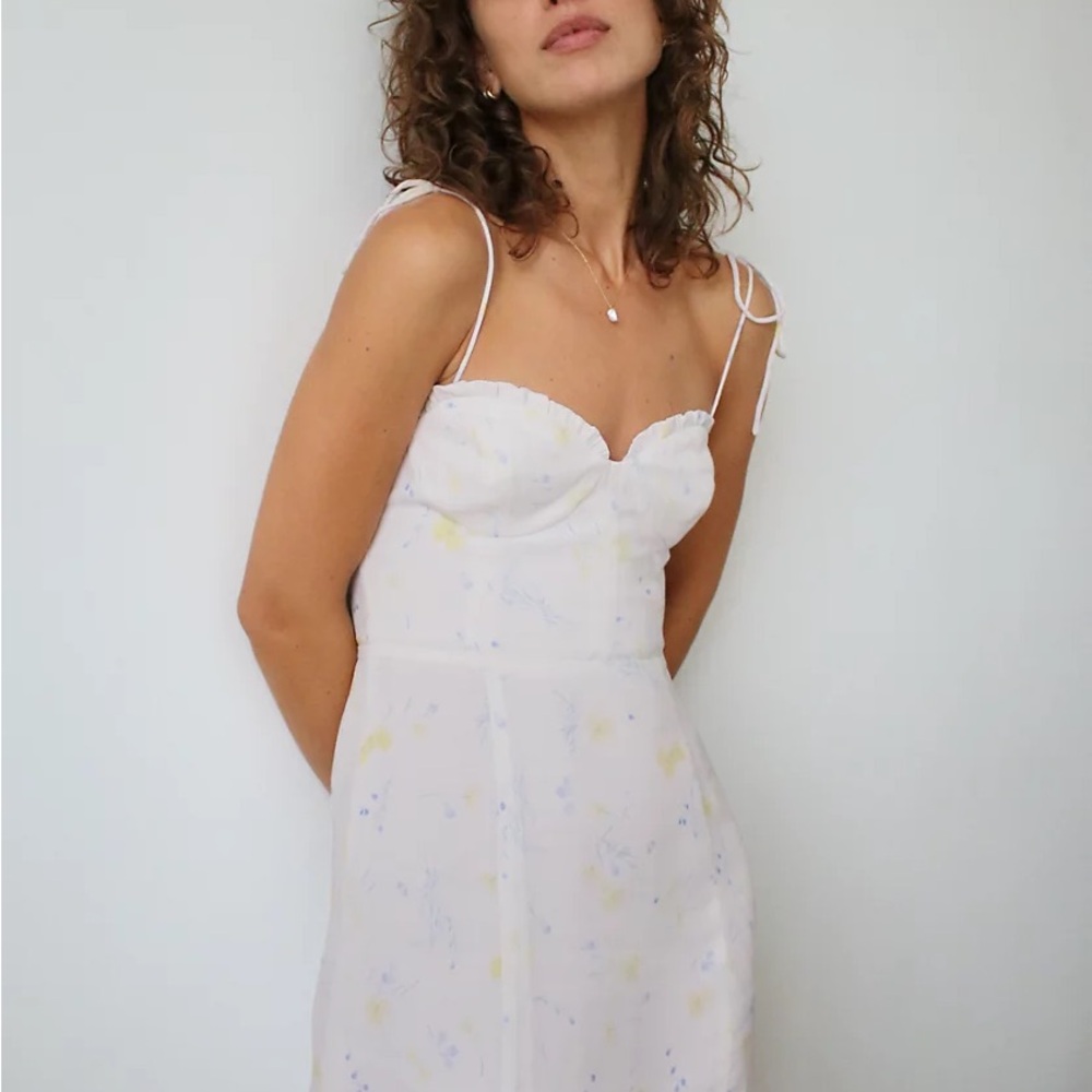 Aritzia Fable White Floral Mini Dress